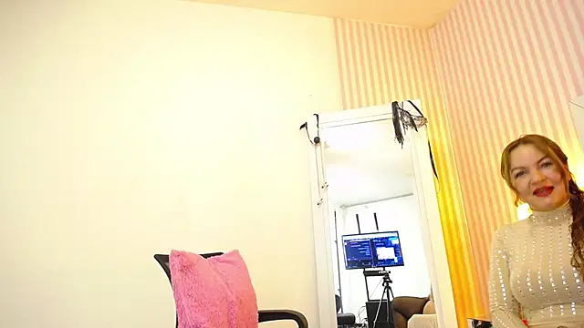 Snapshot of ViictoriaJones_ chatting on November 2025 04:09:01 PM ViictoriaJones online show from November 2025 04:09:01 PM