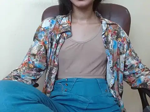 Snapshot of smallcuute chatting on September 2025 09:14:02 PM smallcuute online show from September 2025 09:14:02 PM