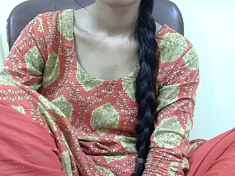 Snapshot of smallcuute chatting on November 2025 09:48:01 PM smallcuute online show from November 2025 09:48:01 PM