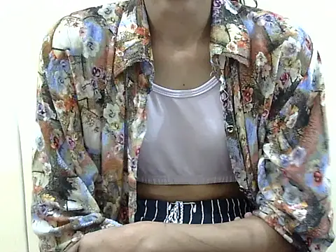 Snapshot of smallcuute chatting on November 2025 08:36:02 AM smallcuute online show from November 2025 08:36:02 AM