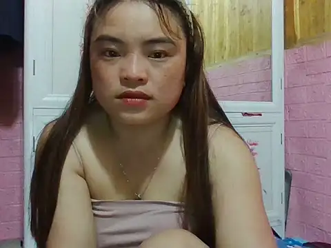 Snapshot of Loc_al chatting on February 2026 12:28:01 AM Loc al online show from February 2026 12:28:01 AM