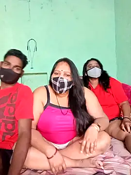 LoveOnStream online show from October 2025 10:49:02 AM