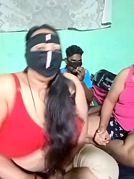 LoveOnStream online show from November 2025 04:16:02 PM