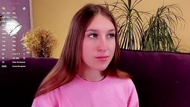 NanaMertins online show from September 2025 01:06:01 AM