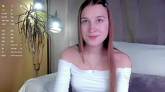 NanaMertins online show from November 2025 01:06:01 AM