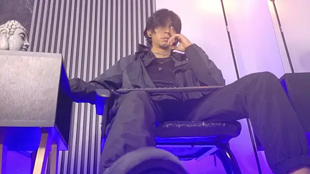 jett savage online show from December 2025 02:35:02 PM