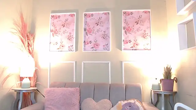 Snapshot of CurlyDani chatting on February 2026 02:10:01 AM CurlyDani online show from February 2026 02:10:01 AM