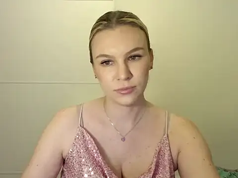 SadieBrilliance online show from October 2025 06:08:02 PM