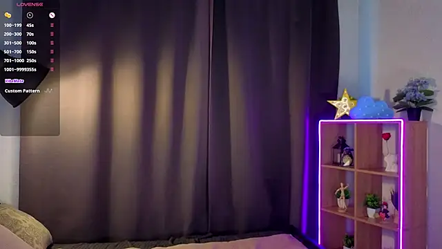 MinaMancilla online show from September 2025 04:23:01 AM