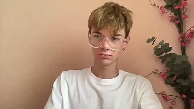 Milk Guy online show from September 2025 01:00:01 PM