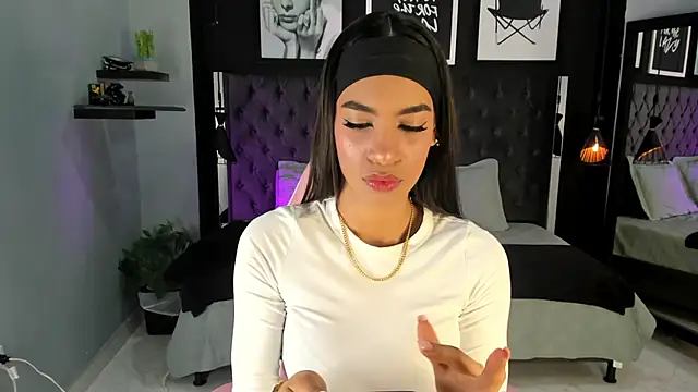 Snapshot of kitty_collins_ chatting on September 2025 10:37:01 AM kitty collins online show from September 2025 10:37:01 AM