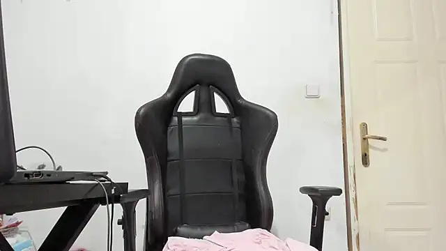 Venus2029 online show from December 2025 07:36:01 AM