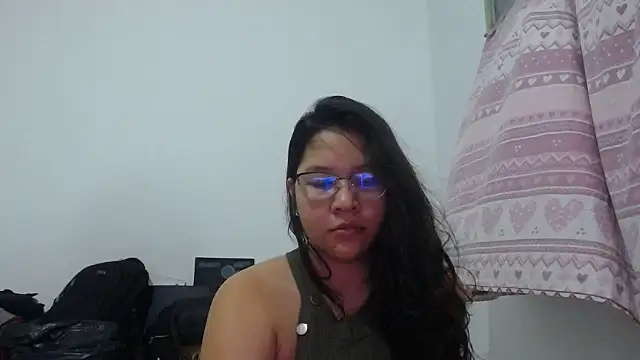 Naia Stant online show from January 2026 11:09:01 PM