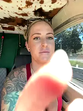 Snapshot of OdetteDelane chatting on November 2025 03:39:01 AM OdetteDelane online show from November 2025 03:39:01 AM