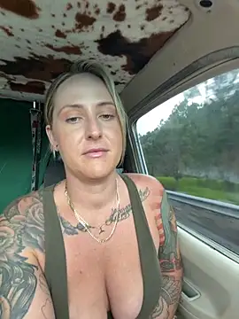 Snapshot of OdetteDelane chatting on November 2025 06:48:01 AM OdetteDelane online show from November 2025 06:48:01 AM