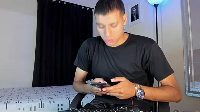 Snapshot of TeamPorn_19 chatting on October 2025 07:10:02 AM TeamPorn 19 online show from October 2025 07:10:02 AM