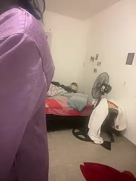 Snapshot of kendrafarq chatting on April 2026 02:58:02 AM kendrafarq online show from April 2026 02:58:02 AM