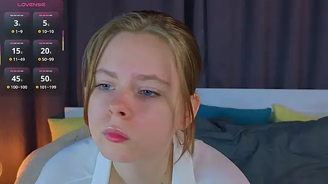 Snapshot of JulietteRain chatting on November 2025 05:14:01 PM JulietteRain online show from November 2025 05:14:01 PM