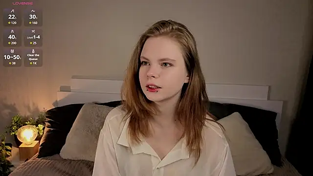 Snapshot of JulietteRain chatting on April 2026 04:46:02 PM JulietteRain online show from April 2026 04:46:02 PM