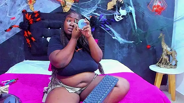 Maiam  Rossi online show from November 2025 12:47:01 PM