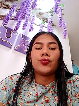 burbuja02 online show from October 2025 02:14:01 PM