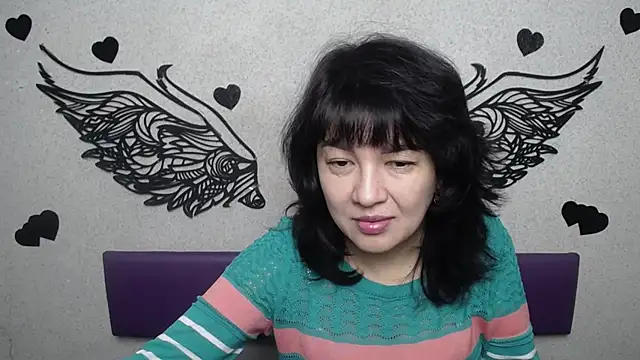 SelenaFly online show from October 2025 05:08:01 AM