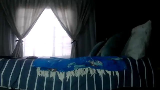 Snapshot of SEXYHUGEASS21 chatting on September 2025 06:24:01 AM SEXYHUGEASS21 online show from September 2025 06:24:01 AM