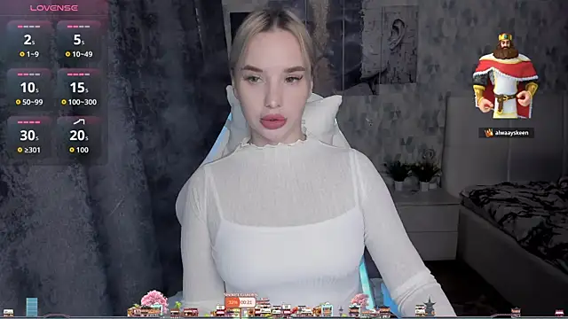 KiraKrox online show from October 2025 07:32:01 PM