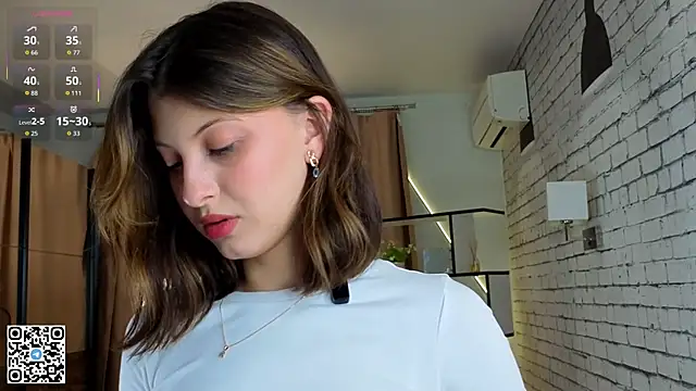 Snapshot of LorinaMaffitt chatting on October 2025 06:50:01 PM LorinaMaffitt online show from October 2025 06:50:01 PM