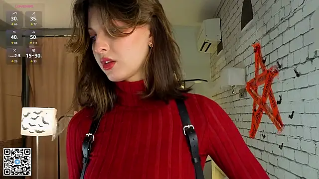 Snapshot of LorinaMaffitt chatting on October 2025 06:09:01 PM LorinaMaffitt online show from October 2025 06:09:01 PM