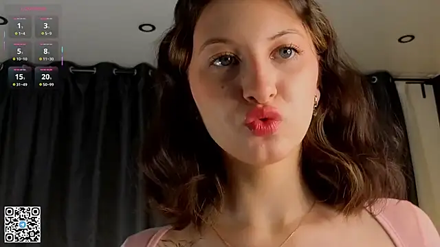 Snapshot of LorinaMaffitt chatting on November 2025 06:30:01 PM LorinaMaffitt online show from November 2025 06:30:01 PM