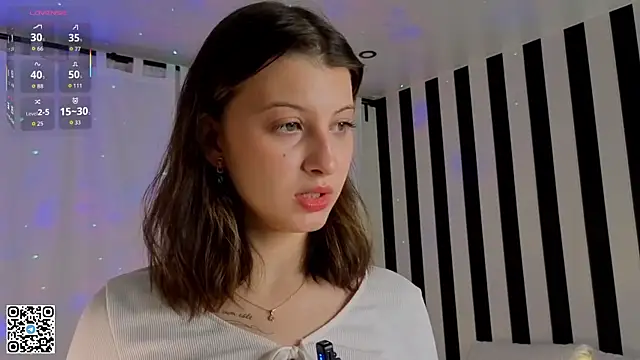 Snapshot of LorinaMaffitt chatting on November 2025 06:13:01 PM LorinaMaffitt online show from November 2025 06:13:01 PM