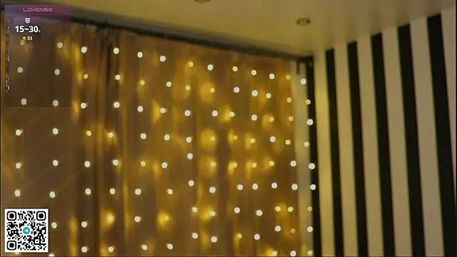 Snapshot of LorinaMaffitt chatting on December 2025 06:14:03 PM LorinaMaffitt online show from December 2025 06:14:03 PM