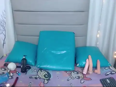 Cintia Leon online show from October 2025 07:26:02 PM