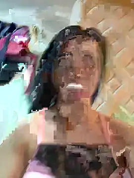 Snapshot of hotqueen02 chatting on April 2026 07:39:01 AM hotqueen02 online show from April 2026 07:39:01 AM