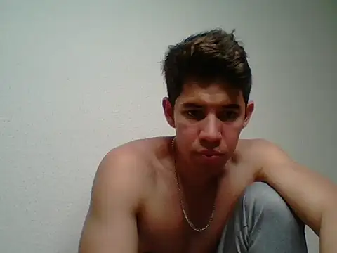 Snapshot of Maxtaylor18 chatting on October 2025 02:31:02 AM Maxtaylor18 online show from October 2025 02:31:02 AM