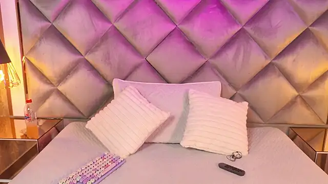 gemma sm online show from October 2025 03:58:02 AM