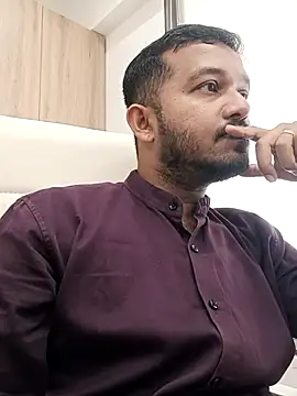 Snapshot of VJ17 chatting on September 2025 05:51:02 AM VJ17 online show from September 2025 05:51:02 AM