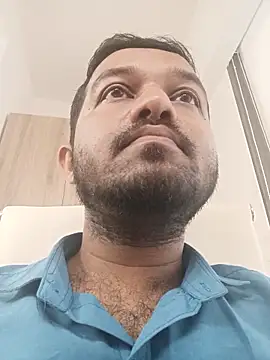 Snapshot of VJ17 chatting on September 2025 05:11:02 AM VJ17 online show from September 2025 05:11:02 AM