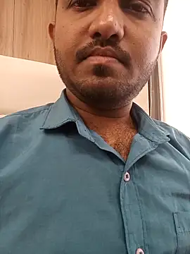 Snapshot of VJ17 chatting on September 2025 05:01:02 AM VJ17 online show from September 2025 05:01:02 AM