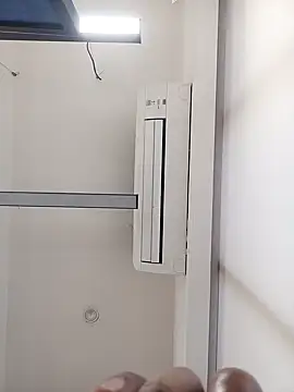 Snapshot of VJ17 chatting on October 2025 09:19:02 AM VJ17 online show from October 2025 09:19:02 AM