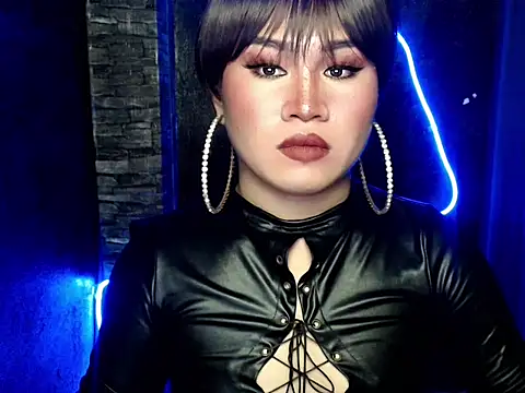 pretty lassy online show from October 2025 08:37:02 AM