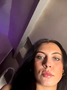 Mesmerising MaxineX online show from November 2025 12:10:02 AM