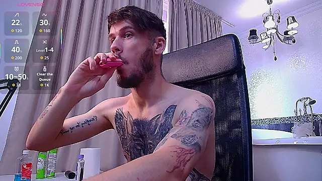 Snapshot of JonahShaw chatting on September 2025 05:29:01 AM JonahShaw online show from September 2025 05:29:01 AM