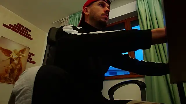 Snapshot of JonahShaw chatting on October 2025 04:21:01 AM JonahShaw online show from October 2025 04:21:01 AM