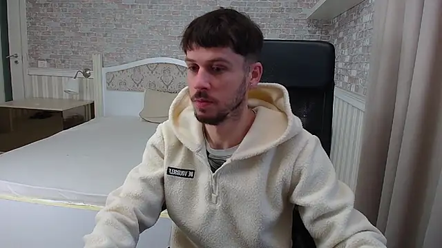 Snapshot of JonahShaw chatting on October 2025 04:33:01 AM JonahShaw online show from October 2025 04:33:01 AM