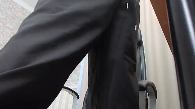 Snapshot of JonahShaw chatting on October 2025 05:11:02 AM JonahShaw online show from October 2025 05:11:02 AM