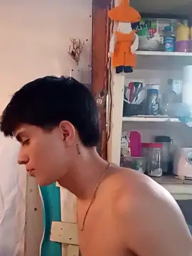 Snapshot of LUISSLEONN0958 chatting on September 2025 11:42:02 PM LUISSLEONN0958 online show from September 2025 11:42:02 PM