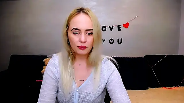 LiluMoon   online show from April 2026 04:23:01 PM