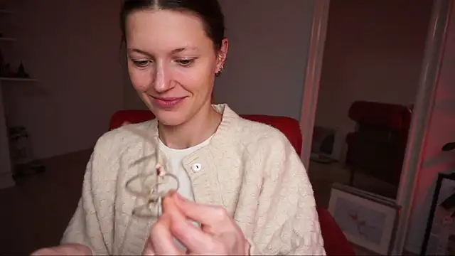 Scorpion Peach online show from November 2025 03:11:02 PM